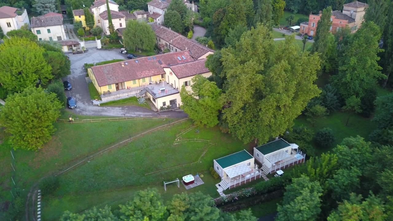 Corte Attilea Valeggio sul Mincio Exterior foto